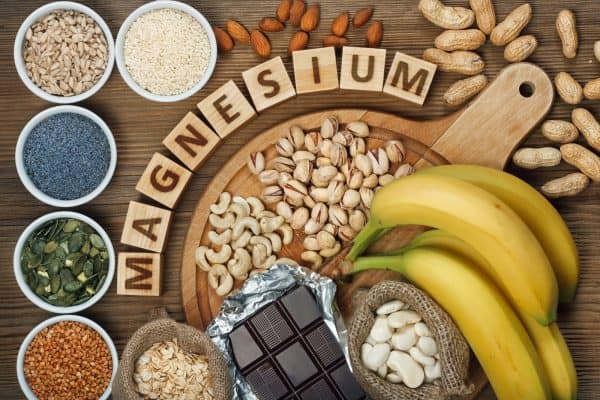 Magnesium and other nutrients in bananas, nuts and seeds